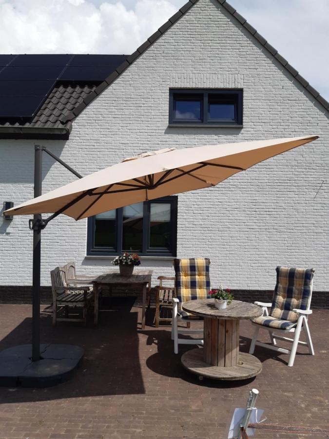 De Weije Wereld Bed and Breakfast Sint-Oedenrode Exteriör bild